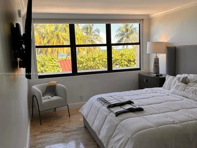 2555 Collins Ave # 307, Miami Beach FL 33140