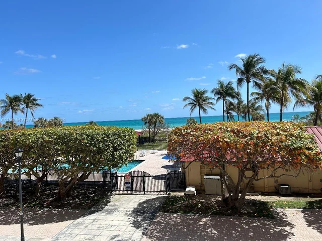 2555 Collins Ave # 307, Miami Beach FL 33140