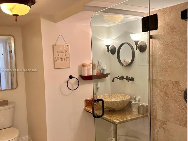 2555 Collins Ave # 307, Miami Beach FL 33140