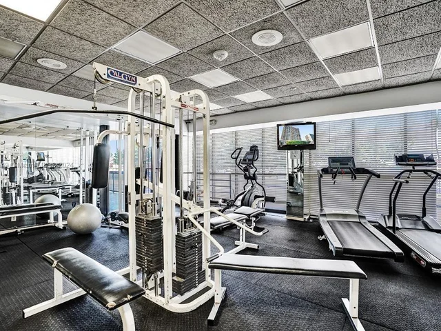 2555 Collins Ave # 307, Miami Beach FL 33140