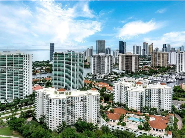 19900 E Country Club Dr # 714, Aventura FL 33180