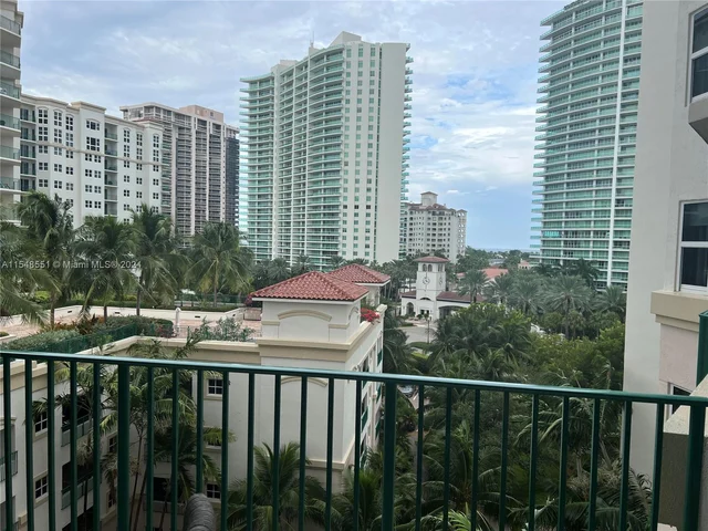 19900 E Country Club Dr # 714, Aventura FL 33180