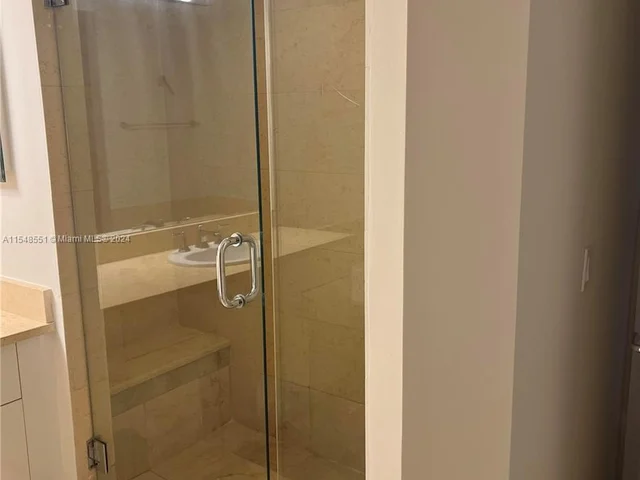 19900 E Country Club Dr # 714, Aventura FL 33180