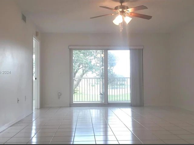 10217 NW 24th PLACE # 201, Sunrise FL 33322