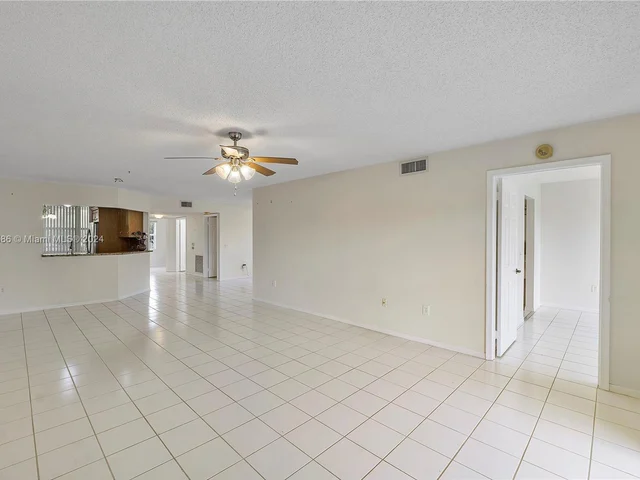 10217 NW 24th PLACE # 201, Sunrise FL 33322