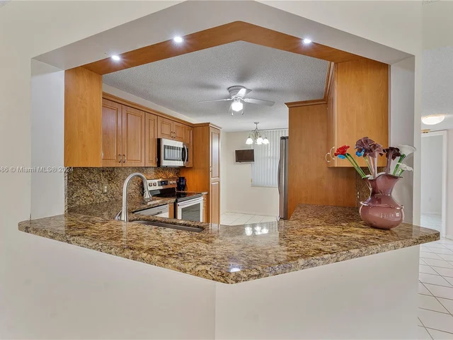 10217 NW 24th PLACE # 201, Sunrise FL 33322