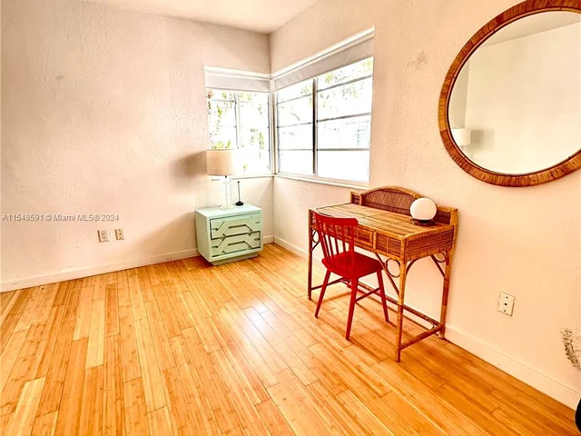 3915 N Meridian Ave # 206, Miami Beach FL 33140