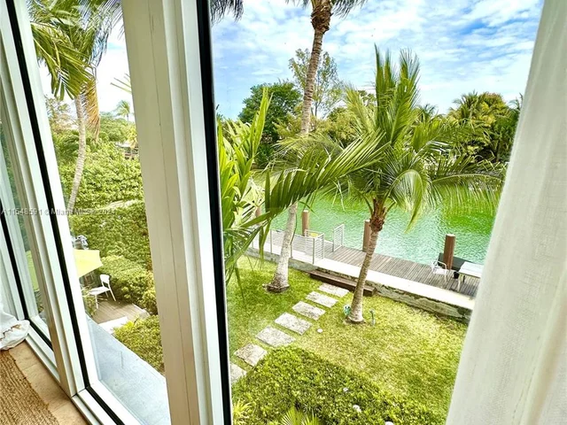 3915 N Meridian Ave # 206, Miami Beach FL 33140