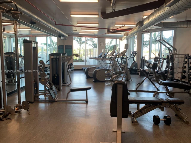 3029 NE 188 St # 612, Aventura FL 33180