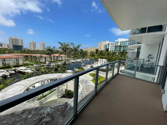 3029 NE 188 St # 612, Aventura FL 33180
