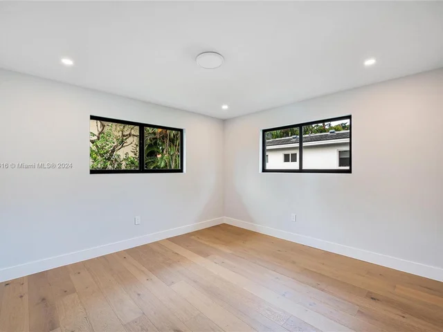 1519 Robbia Ave, Coral Gables FL 33146