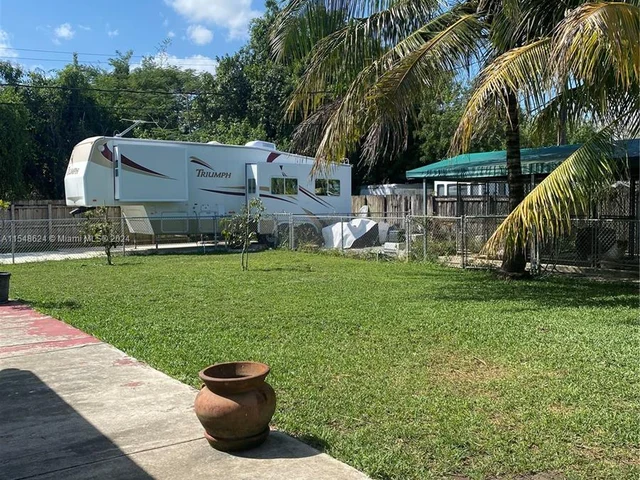 17225 SW 302nd St, Homestead FL 33030