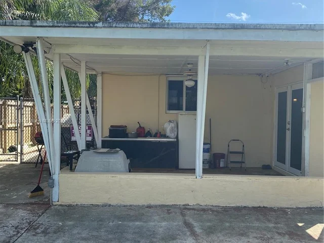 17225 SW 302nd St, Homestead FL 33030