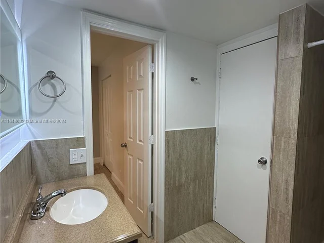 1413 N Dixie Hwy # 3, Fort Lauderdale FL 33304