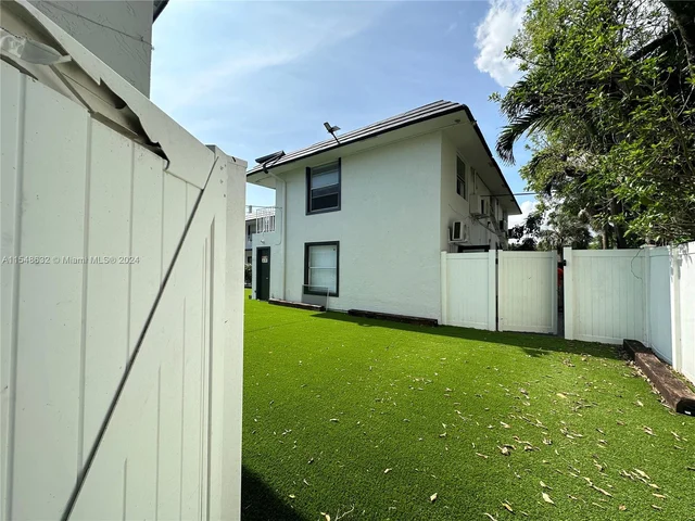 1413 N Dixie Hwy # 3, Fort Lauderdale FL 33304