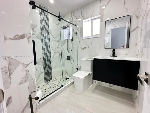 7472 NW 169th Ln, Hialeah FL 33015