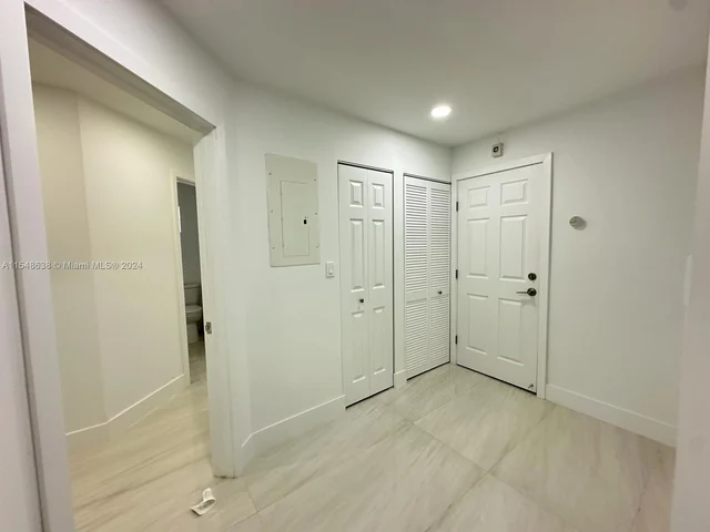 7472 NW 169th Ln, Hialeah FL 33015