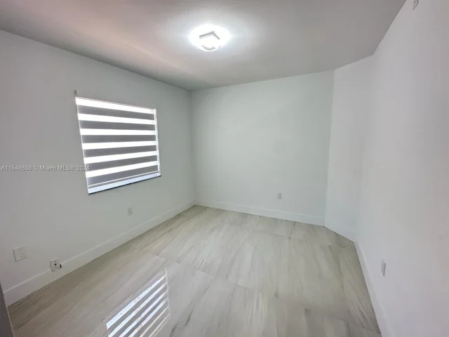 7472 NW 169th Ln, Hialeah FL 33015