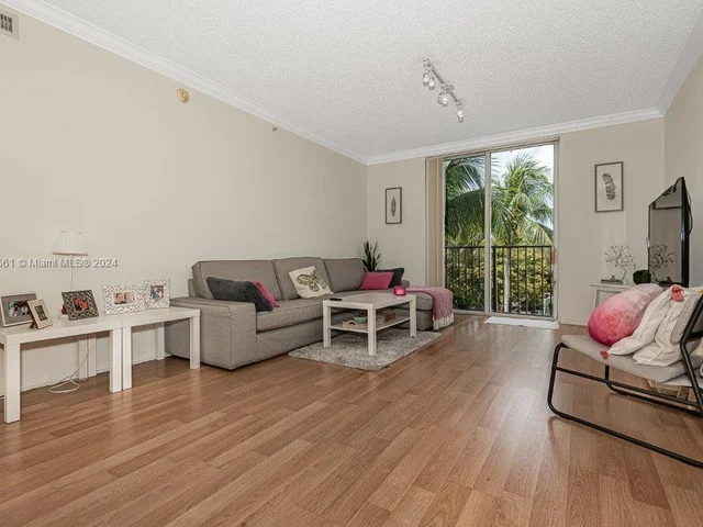 1900 Van Buren St # 408B, Hollywood FL 33020