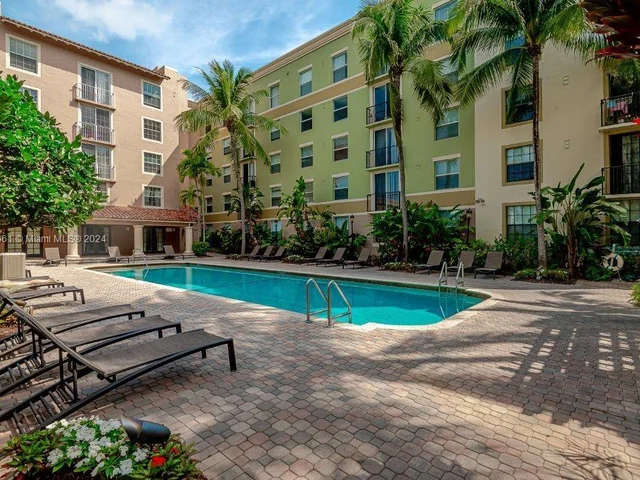 1900 Van Buren St # 408B, Hollywood FL 33020