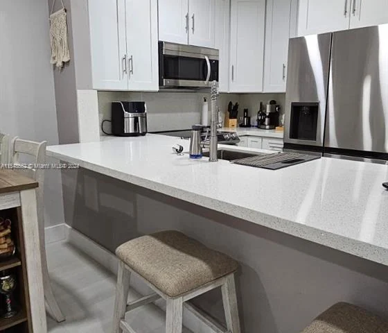 8201 NW 8th St # 209, Miami FL 33126