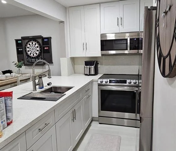 8201 NW 8th St # 209, Miami FL 33126