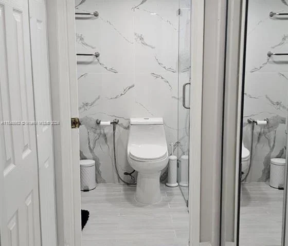 8201 NW 8th St # 209, Miami FL 33126