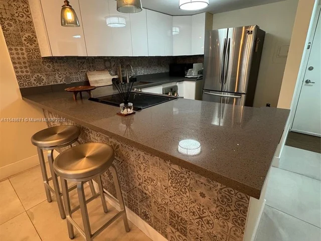 1228 West Ave # 211, Miami Beach FL 33139