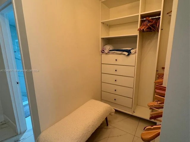 1228 West Ave # 211, Miami Beach FL 33139