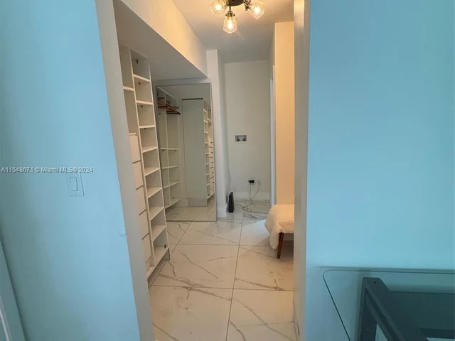 1228 West Ave # 211, Miami Beach FL 33139