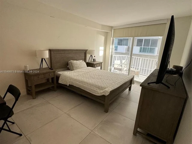 1228 West Ave # 211, Miami Beach FL 33139