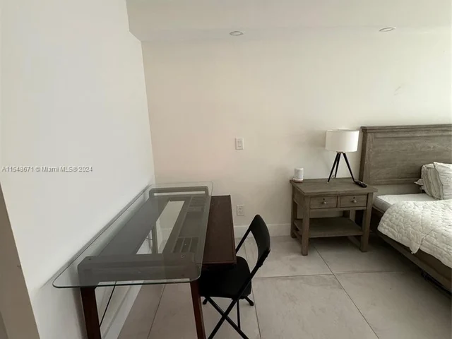 1228 West Ave # 211, Miami Beach FL 33139