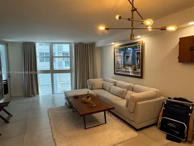 1228 West Ave # 211, Miami Beach FL 33139