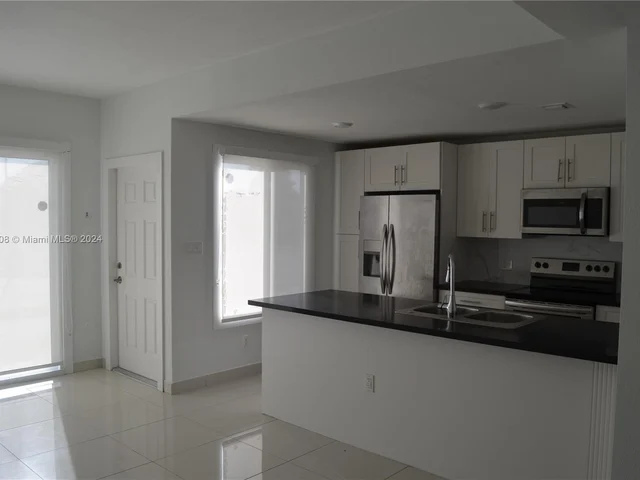 25849 SW 139th Ct # 25849, Homestead FL 33032