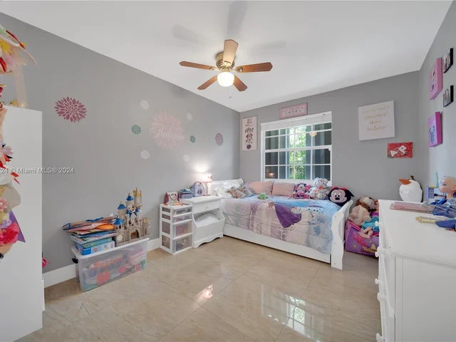 3415 SW 108th Ct, Miami FL 33165