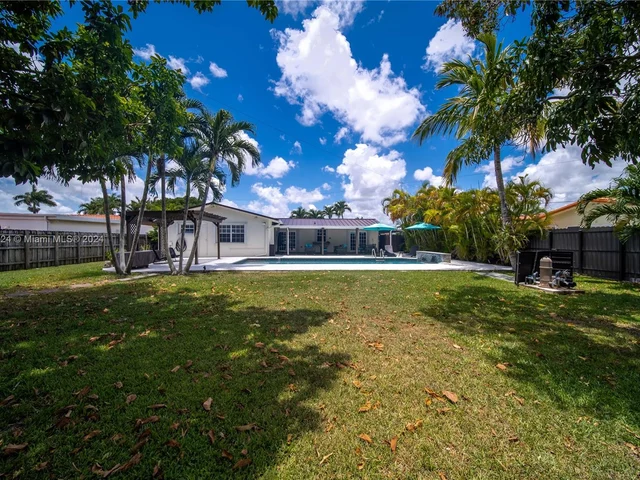 3415 SW 108th Ct, Miami FL 33165