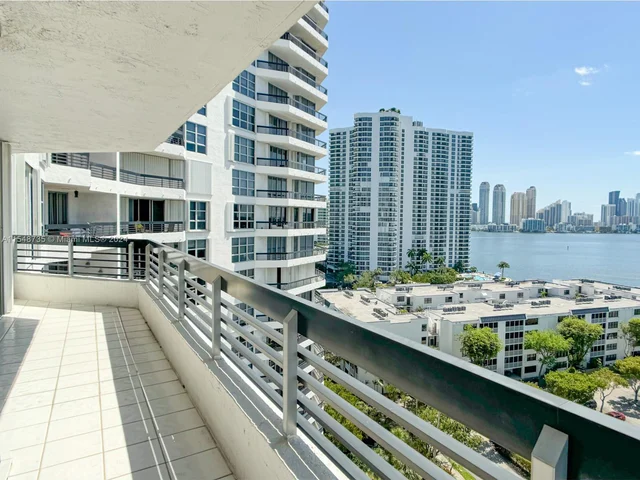 3400 NE 192nd St # 1404, Aventura FL 33180