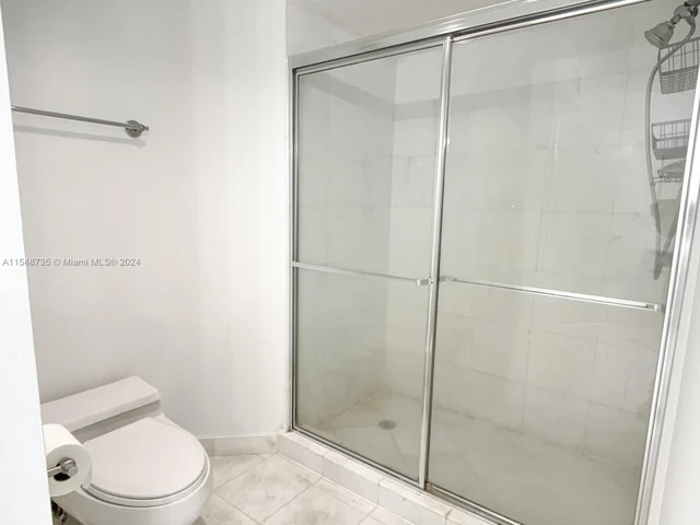 3400 NE 192nd St # 1404, Aventura FL 33180