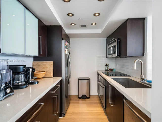 1000 West Ave # 1116, Miami Beach FL 33139