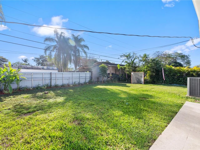 13455 SW 100th Ct, Miami FL 33176