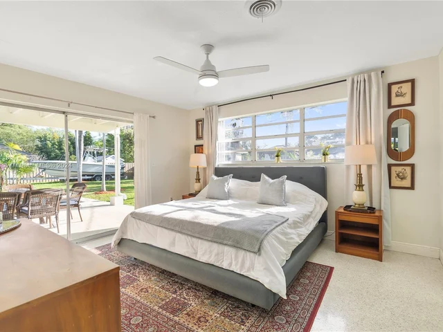 13455 SW 100th Ct, Miami FL 33176