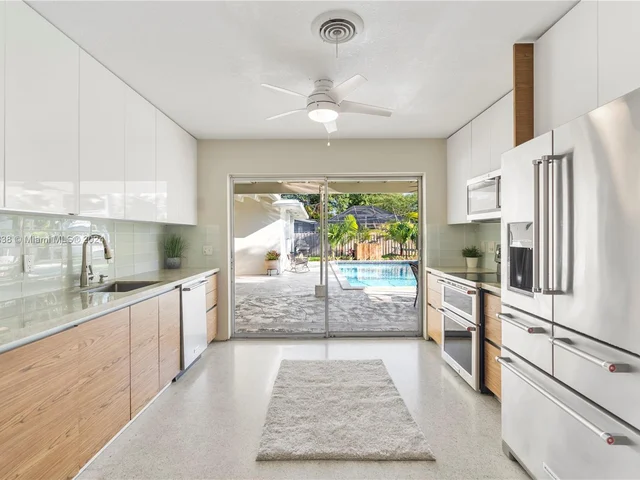 13455 SW 100th Ct, Miami FL 33176