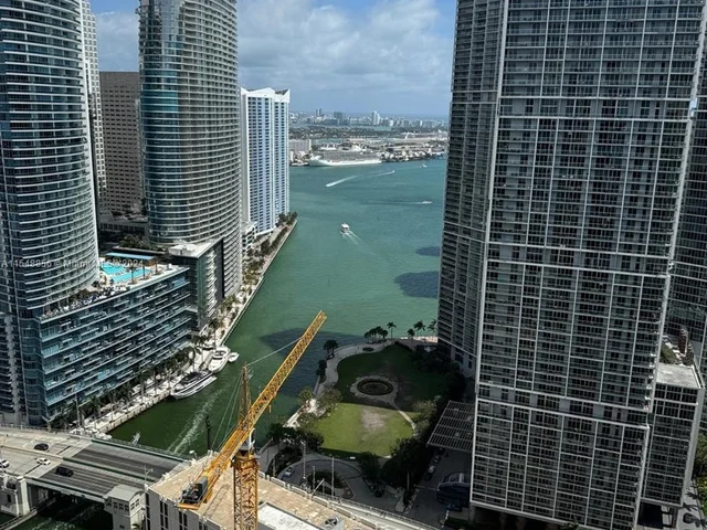 55 SE 6th St # 4201, Miami FL 33131