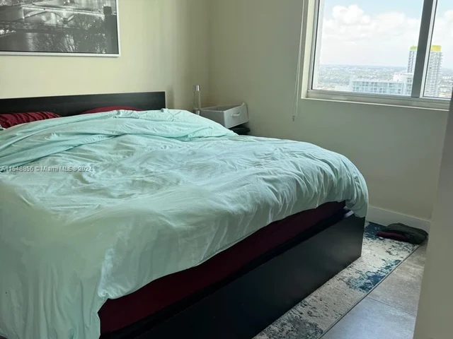 55 SE 6th St # 4201, Miami FL 33131