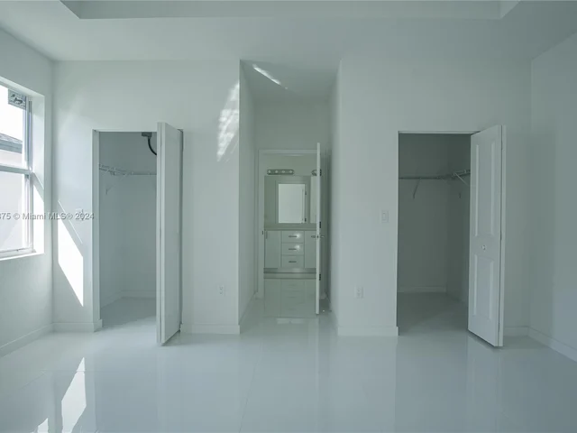 22430 SW 124 ST, Miami FL 33170