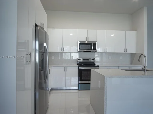 22430 SW 124 ST, Miami FL 33170