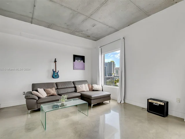 10 SW South River Dr # 1014, Miami FL 33130