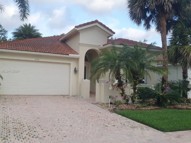 9720 Isles Cay Dr, Delray Beach FL 33446