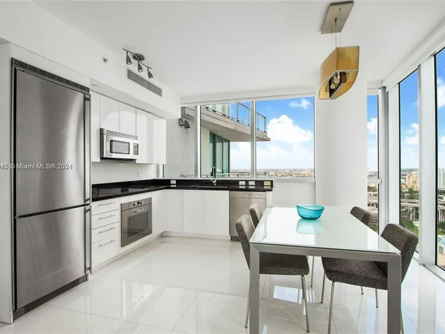 92 SW 3rd St # 2510, Miami FL 33130