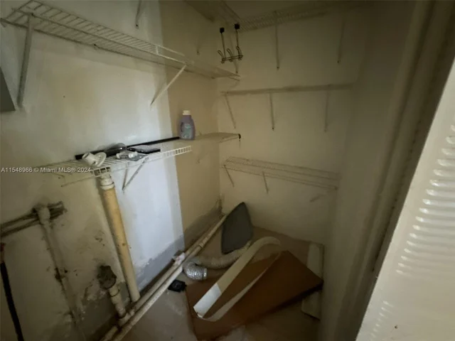 19431 NE 1st Ct, Miami FL 33179